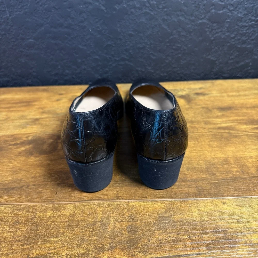 Salvatore Ferragamo 338WR Black Croc Embossed Leather Pumps Womens 7 3A